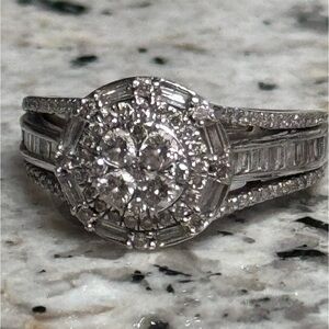 COPY - Zales 10K WG Diamond ring 💍 💎